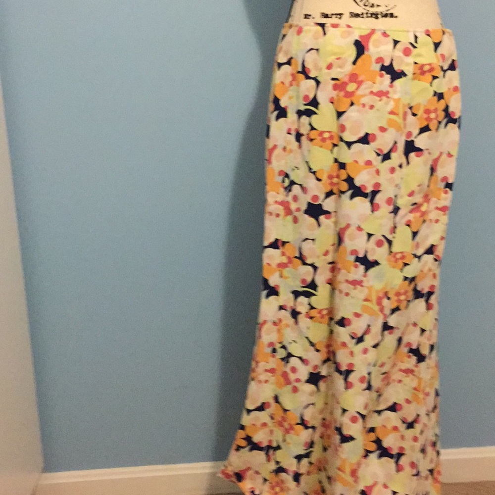 5 for 20.00!Talbots flowered skirt